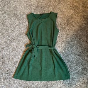 Green shirt with waist tie